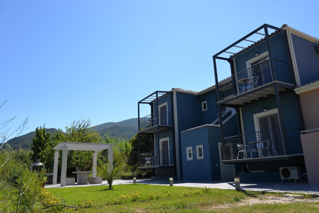 Cosmos Apartments Vasiliki Exterior photo